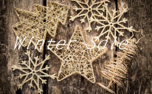 vintage-christmas-ornaments-on-wood-2560x1600-wide-wallpapers_net